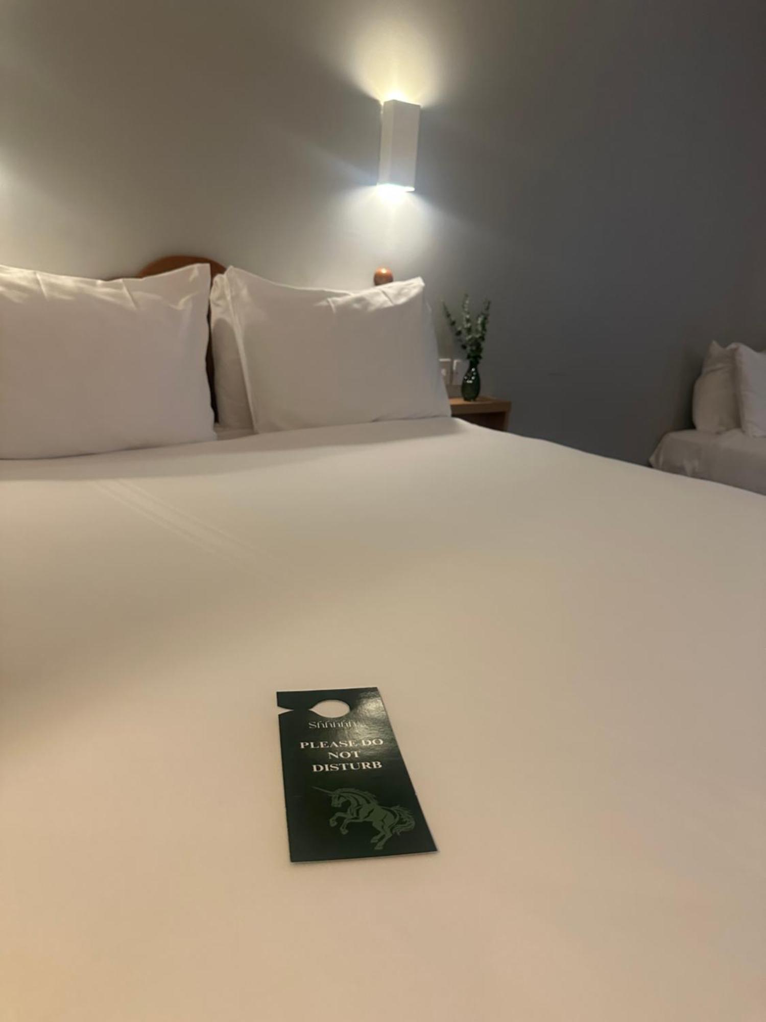 Go2 Glasgow Cumbernauld Hotel - Free Parking And Pet Friendly Kültér fotó